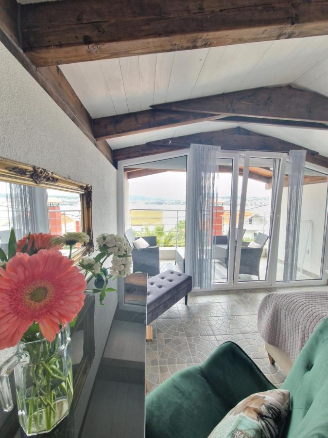 Luxury Apartments Silva With Sea View Okrug Gornji Exterior photo