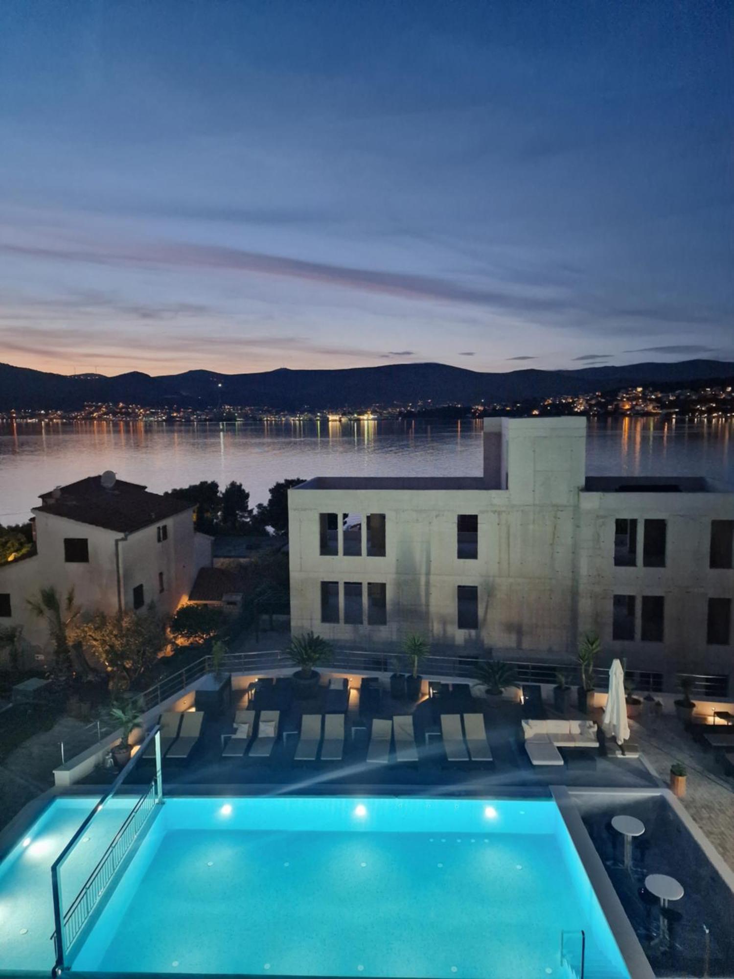 Luxury Apartments Silva With Sea View Okrug Gornji Exterior photo