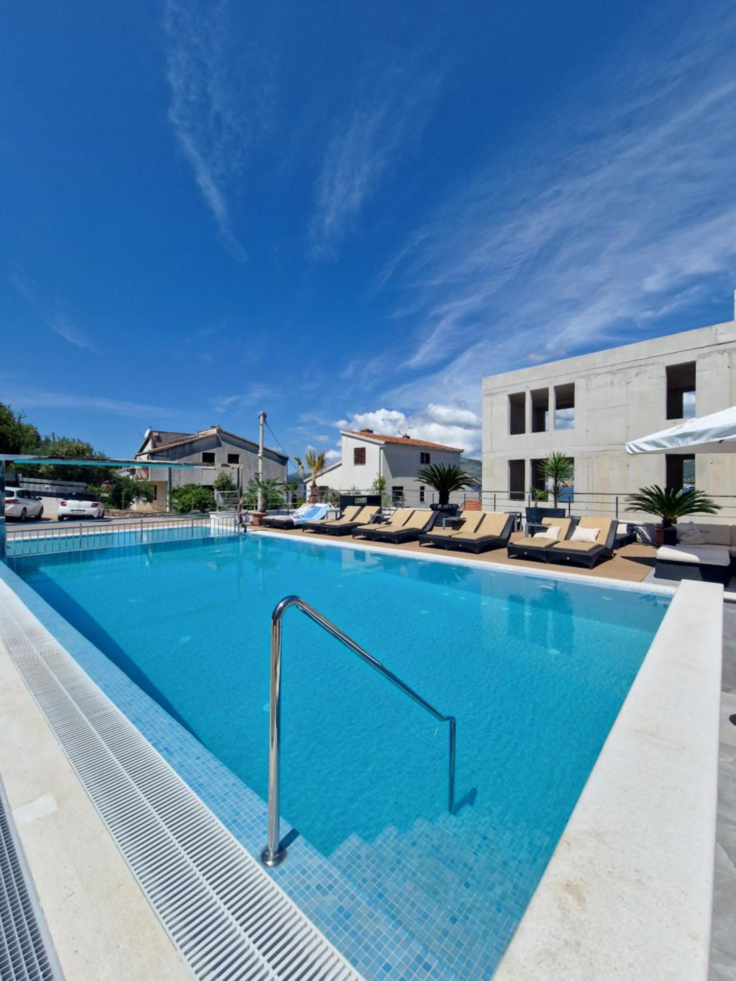 Luxury Apartments Silva With Sea View Okrug Gornji Exterior photo